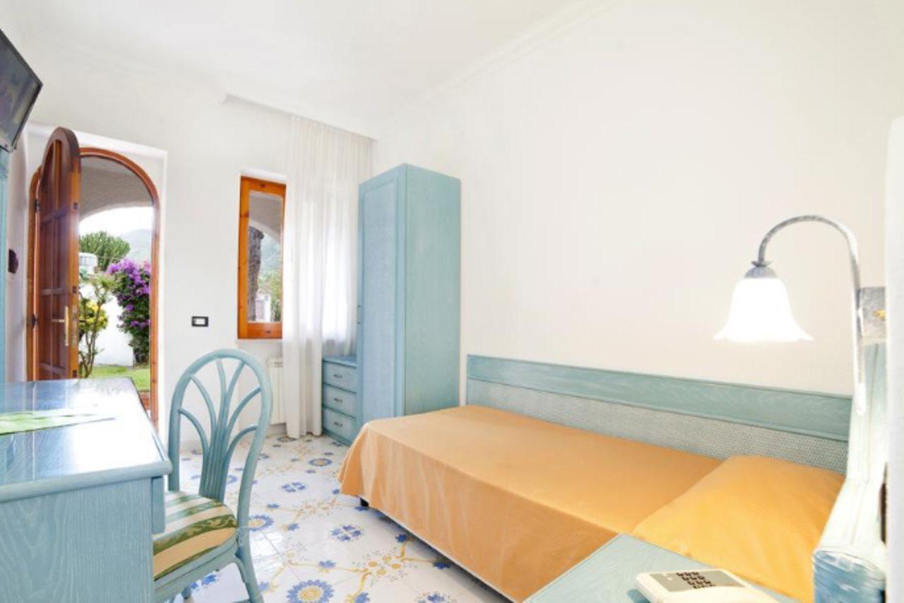 Park Hotel Terme Mediterraneo Forio  Luaran gambar